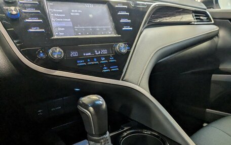 Toyota Camry, 2020 год, 2 915 000 рублей, 7 фотография