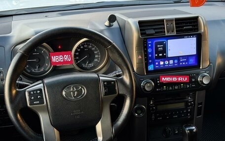 Toyota Land Cruiser Prado 150 рестайлинг 2, 2013 год, 2 519 000 рублей, 12 фотография