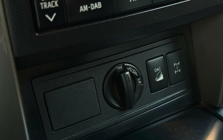 Toyota Land Cruiser Prado 150 рестайлинг 2, 2013 год, 2 519 000 рублей, 23 фотография