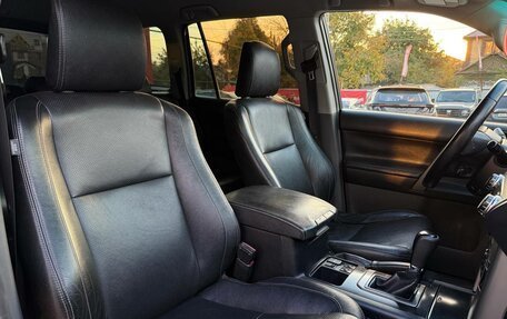 Toyota Land Cruiser Prado 150 рестайлинг 2, 2013 год, 2 519 000 рублей, 30 фотография