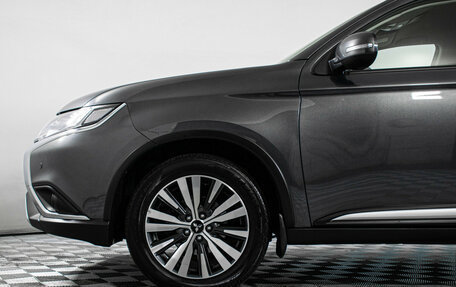 Mitsubishi Outlander III рестайлинг 3, 2021 год, 2 717 000 рублей, 23 фотография