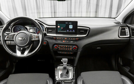 KIA cee'd III, 2019 год, 1 990 000 рублей, 11 фотография