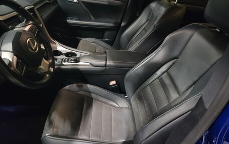 Lexus RX IV рестайлинг, 2017 год, 4 200 000 рублей, 9 фотография