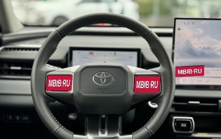 Toyota RAV4, 2026 год, 4 950 000 рублей, 16 фотография
