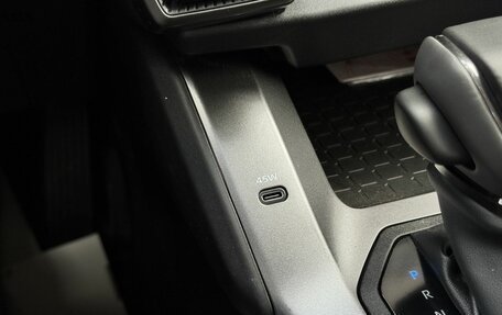 Toyota RAV4, 2026 год, 4 950 000 рублей, 32 фотография