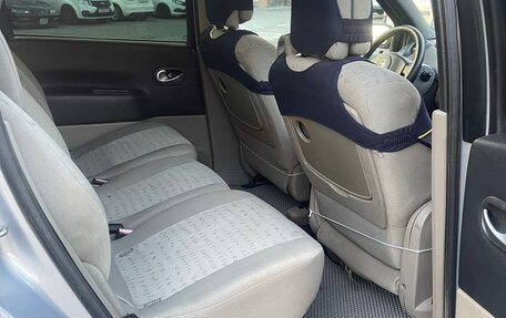 Renault Scenic III, 2004 год, 650 000 рублей, 12 фотография