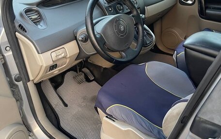 Renault Scenic III, 2004 год, 650 000 рублей, 10 фотография