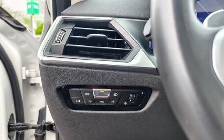 BMW 3 серия, 2024 год, 2 749 000 рублей, 14 фотография
