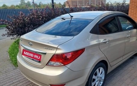 Hyundai Solaris II рестайлинг, 2013 год, 870 000 рублей, 6 фотография