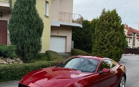 Ford Mustang VI рестайлинг, 2016 год, 2 500 000 рублей, 8 фотография