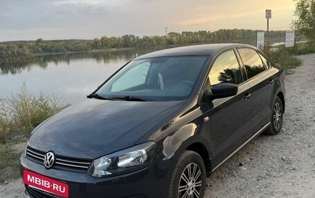 Volkswagen Polo VI (EU Market), 2015 год, 1 070 000 рублей, 2 фотография