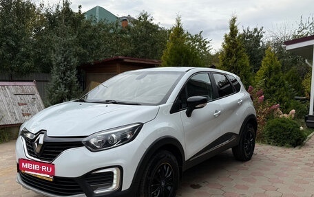 Renault Kaptur I рестайлинг, 2019 год, 1 050 000 рублей, 3 фотография