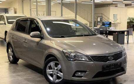 KIA cee'd I рестайлинг, 2010 год, 759 000 рублей, 3 фотография