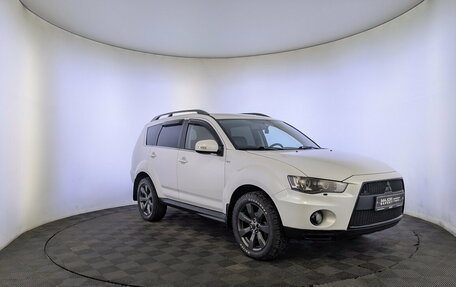 Mitsubishi Outlander III рестайлинг 3, 2011 год, 1 420 000 рублей, 3 фотография