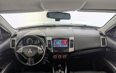 Mitsubishi Outlander III рестайлинг 3, 2011 год, 1 420 000 рублей, 14 фотография