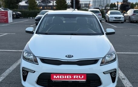 KIA Rio IV, 2017 год, 960 000 рублей, 2 фотография