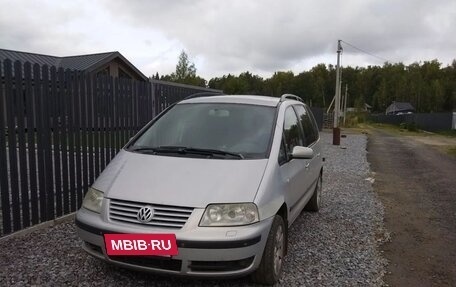Volkswagen Sharan I рестайлинг, 2002 год, 338 000 рублей, 2 фотография