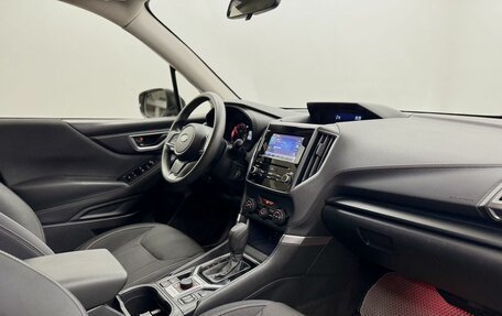 Subaru Forester, 2019 год, 2 880 000 рублей, 13 фотография