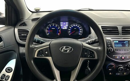 Hyundai Solaris II рестайлинг, 2015 год, 1 020 000 рублей, 17 фотография