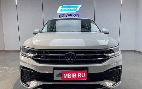 Volkswagen Tiguan II, 2024 год, 3 983 471 рублей, 2 фотография