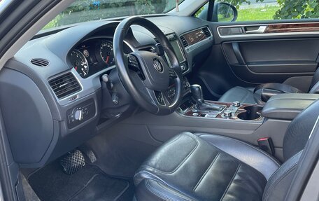 Volkswagen Touareg III, 2011 год, 2 299 000 рублей, 7 фотография