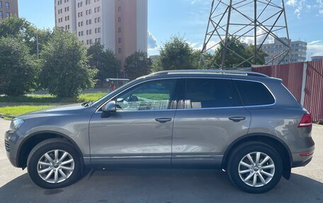 Volkswagen Touareg III, 2011 год, 2 299 000 рублей, 2 фотография
