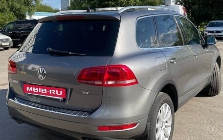 Volkswagen Touareg III, 2011 год, 2 299 000 рублей, 3 фотография