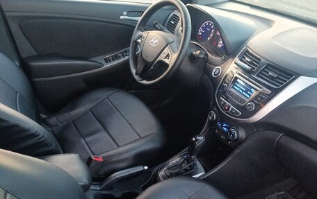 Hyundai Solaris II рестайлинг, 2014 год, 835 000 рублей, 12 фотография