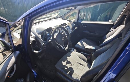 Honda Fit III, 2011 год, 800 000 рублей, 14 фотография