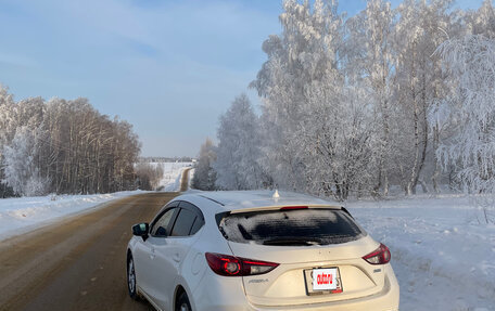 Mazda Axela, 2015 год, 1 400 000 рублей, 4 фотография