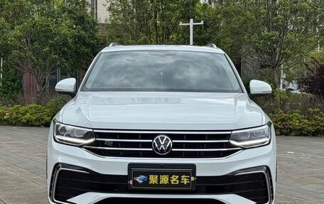 Volkswagen Tiguan II, 2024 год, 4 075 006 рублей, 2 фотография
