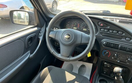Chevrolet Niva I рестайлинг, 2015 год, 719 000 рублей, 15 фотография