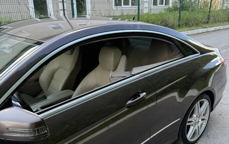 Mercedes-Benz E-Класс, 2012 год, 1 350 000 рублей, 2 фотография