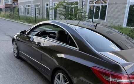 Mercedes-Benz E-Класс, 2012 год, 1 350 000 рублей, 6 фотография