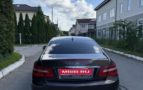 Mercedes-Benz E-Класс, 2012 год, 1 350 000 рублей, 3 фотография