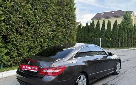 Mercedes-Benz E-Класс, 2012 год, 1 350 000 рублей, 5 фотография
