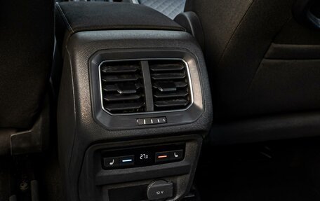 Volkswagen Tiguan II, 2017 год, 2 330 000 рублей, 20 фотография