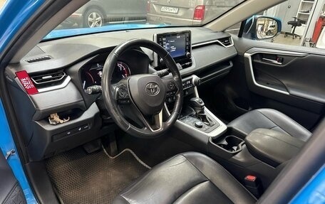 Toyota RAV4, 2019 год, 2 650 000 рублей, 5 фотография