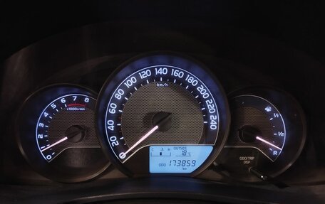 Toyota Corolla, 2013 год, 1 290 000 рублей, 13 фотография