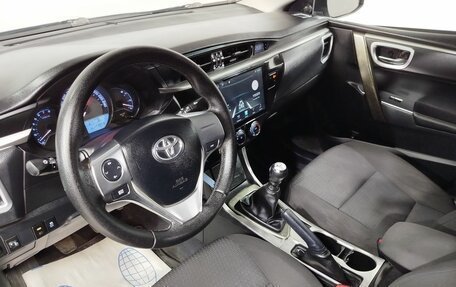 Toyota Corolla, 2013 год, 1 290 000 рублей, 21 фотография