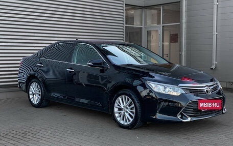 Toyota Camry, 2015 год, 2 090 000 рублей, 3 фотография