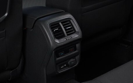 Volkswagen Tiguan II, 2020 год, 2 550 055 рублей, 11 фотография