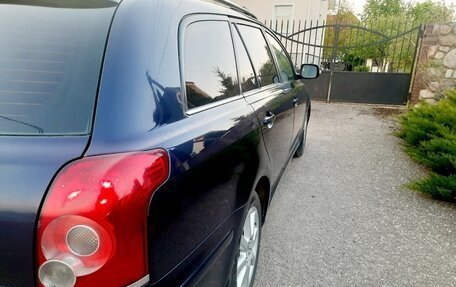 Toyota Avensis III рестайлинг, 2007 год, 750 000 рублей, 5 фотография