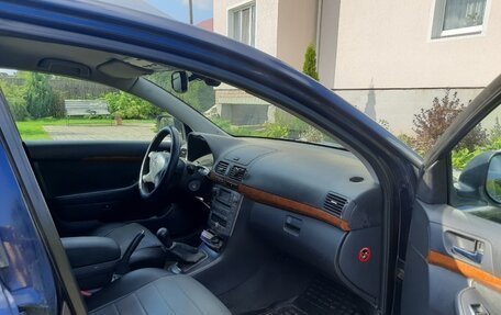 Toyota Avensis III рестайлинг, 2007 год, 750 000 рублей, 10 фотография