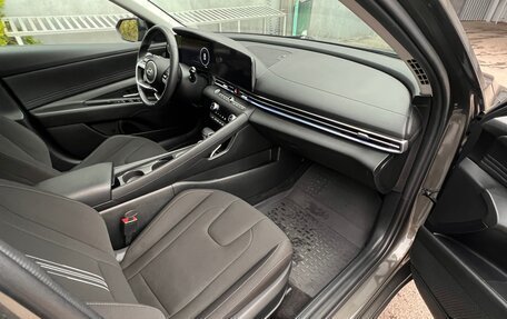 Hyundai Elantra, 2023 год, 2 255 000 рублей, 9 фотография