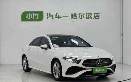 Mercedes-Benz A-Класс, 2023 год, 2 430 000 рублей, 3 фотография