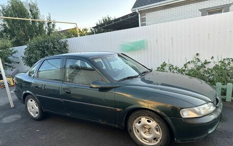 Opel Vectra B рестайлинг, 1998 год, 110 000 рублей, 3 фотография