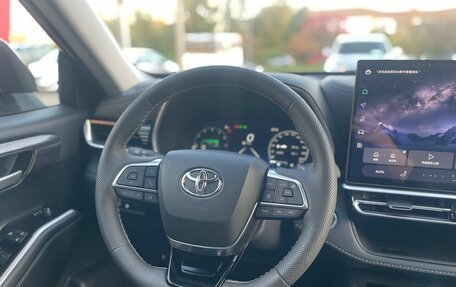Toyota Highlander, 2026 год, 5 195 000 рублей, 29 фотография