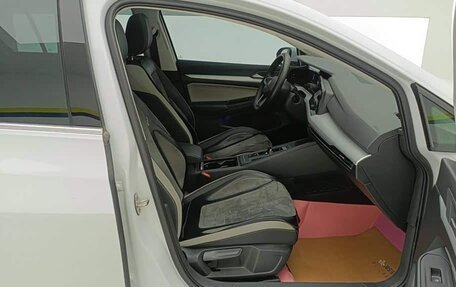 Volkswagen Golf VIII, 2024 год, 1 850 000 рублей, 8 фотография