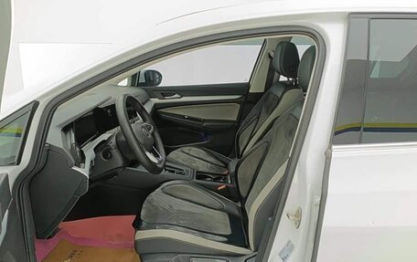 Volkswagen Golf VIII, 2024 год, 1 850 000 рублей, 9 фотография